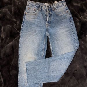 Zara brand new size 4 jeans tags attached